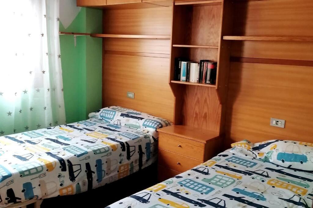 Apartamento Para 6 Personas En Barbastro Luaran gambar
