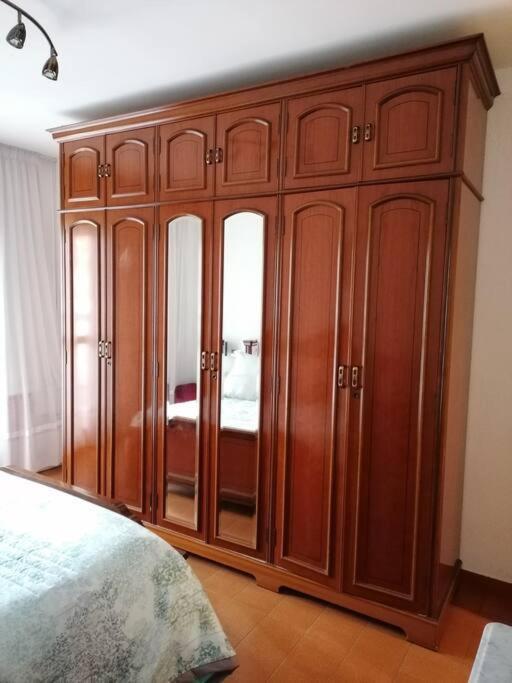 Apartamento Para 6 Personas En Barbastro Luaran gambar